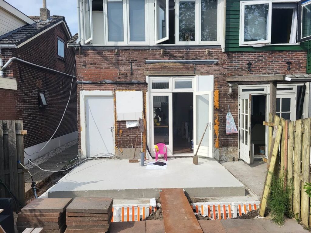 Aanbouw